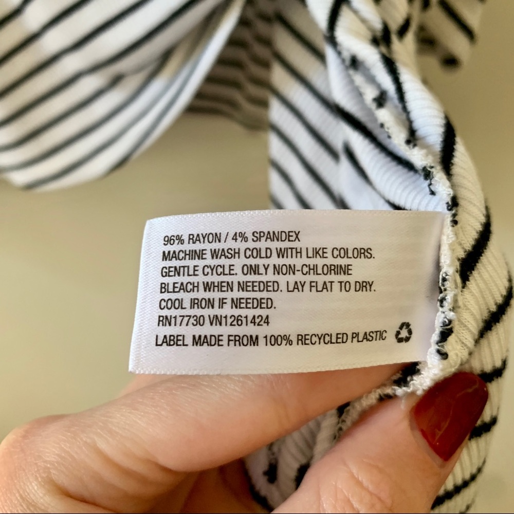 Mossimo Black & White Striped Flowy Tank - Picture 3 of 4
